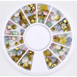 Klaaskristallid  2-6x1.5-4mm, koonusekujulised, erinevad värvid, 1 karp