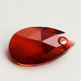 Swarovski ripats 16x9,5mm Crystal Red Magma, 1 tk