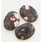 Naturaalne kivi Osmanthus 24x18mm pruun-tumehall, 1 tk
