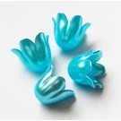 Helmiäinen muovihelmi Kukka 10x11x8mm reikä 1,4mm, sininen, 6 kpl pakkauksessa