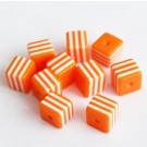 Hartsihelmi 8mm oranssi-valkoinen, reikä 1,5mm, 10 kpl