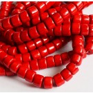 Jade 8x6mm, värjätty  punainen, reikä 1mm, 1 kpl