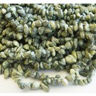 Serpentiini chipsid 3-11mm, looduslik kivi, ava 1mm, pakis niidil u 85cm